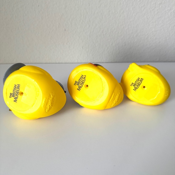 Set of 3 ducks from the British Museum - Sphinx, Roman Soldier, and Knight - Picture 8 of 8